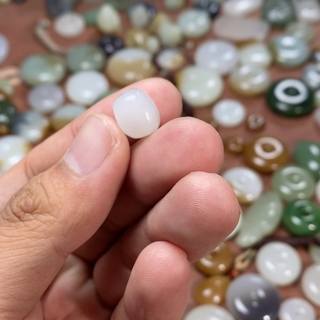 和田玉吊坠(不含链)未镶嵌