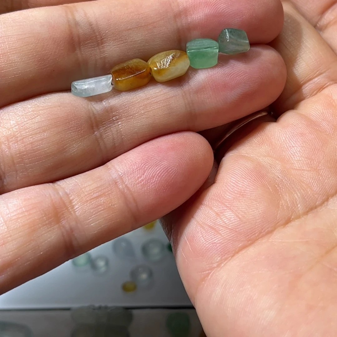 颈饰未镶嵌翡翠桶珠