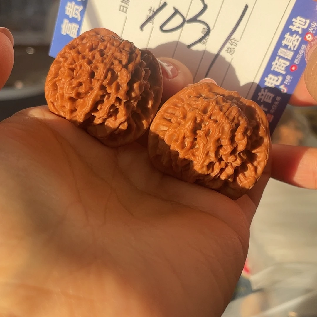 ****果核桃把件秦闷秦闷秦闷秦闷
