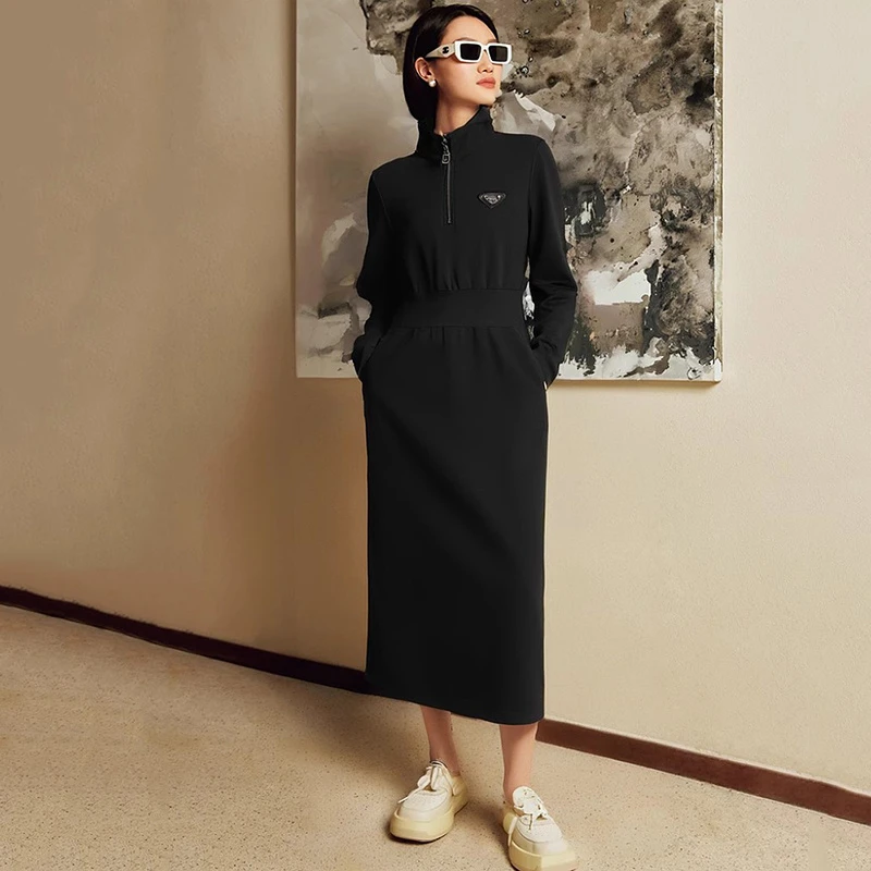 38284【依目系列】半高领运动风连衣裙1J183776D