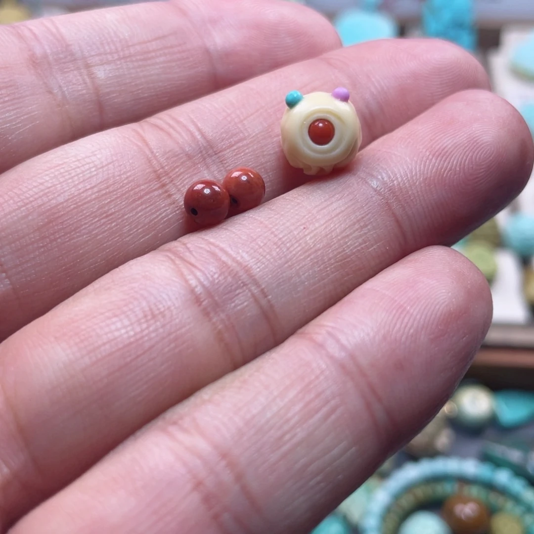 南红玛瑙配饰未镶嵌