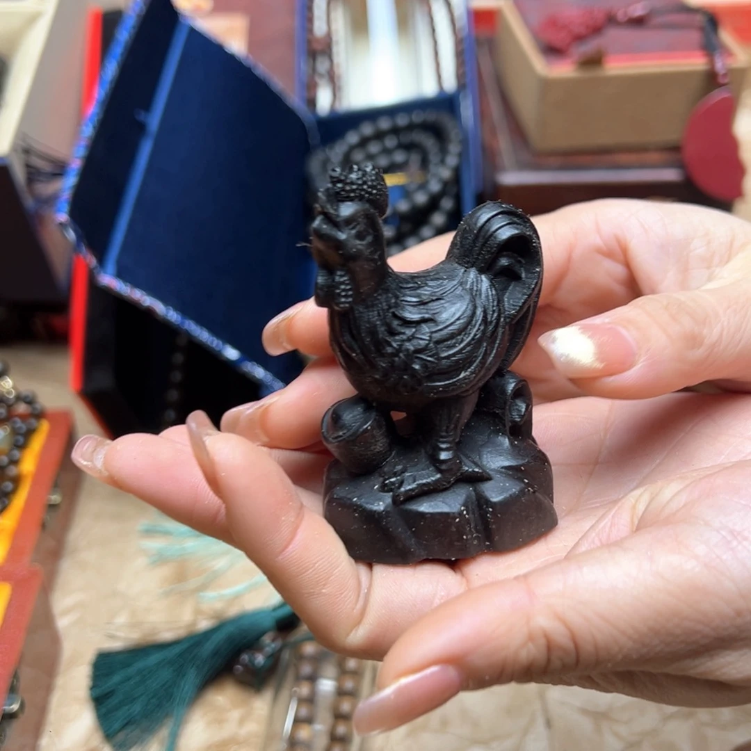 大叶紫檀（黑酸枝木类）