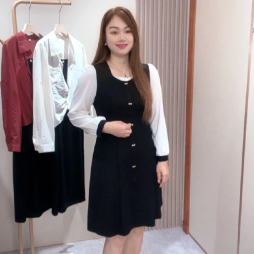 【EiMi】拼接撞色小黑裙女新款大码气质显瘦连衣裙