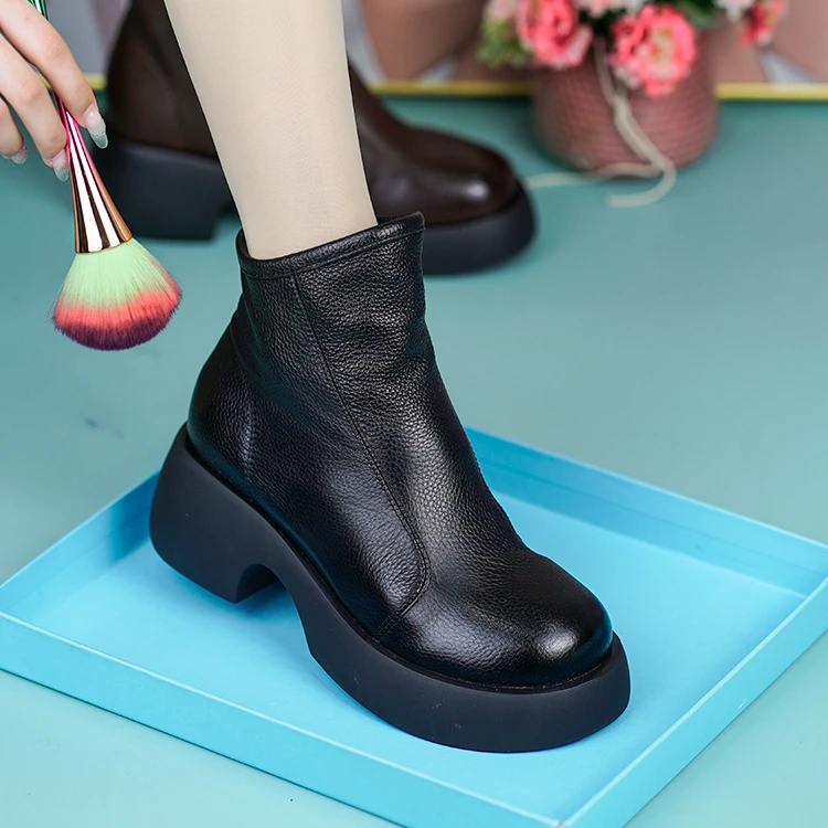 06-23997真皮女靴头层牛皮圆头粗跟厚底侧拉链皮休闲百搭舒适短靴