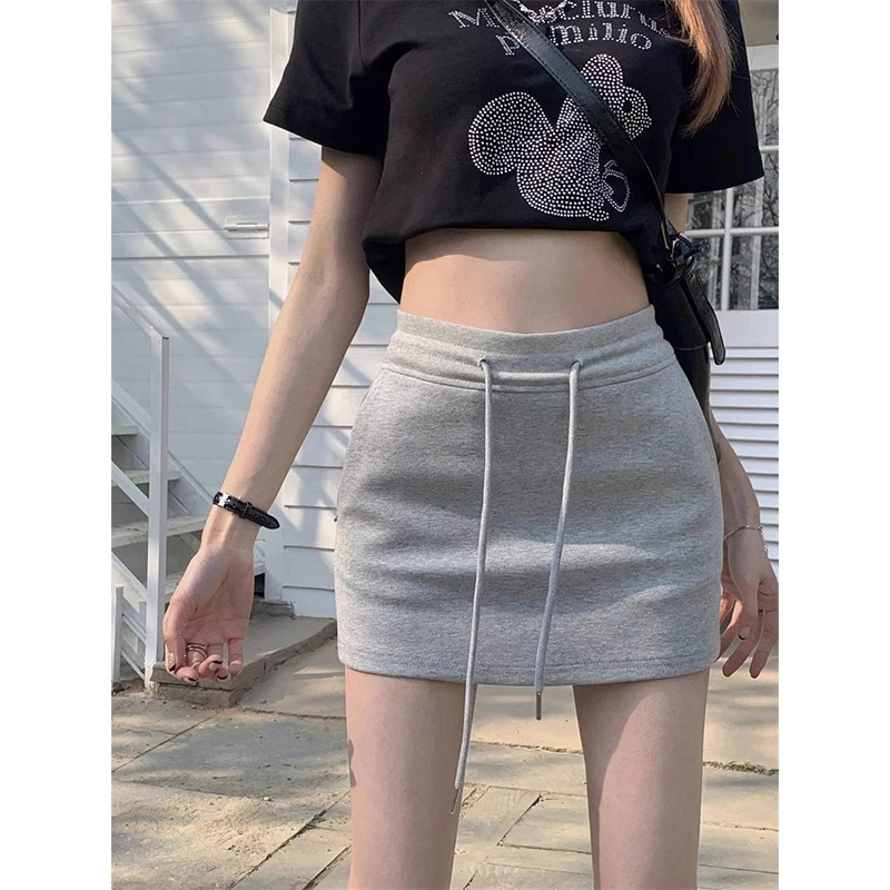 2025夏季新款休闲运动高腰短裙女显瘦a字半身裙韩版包臀卫衣裙裤