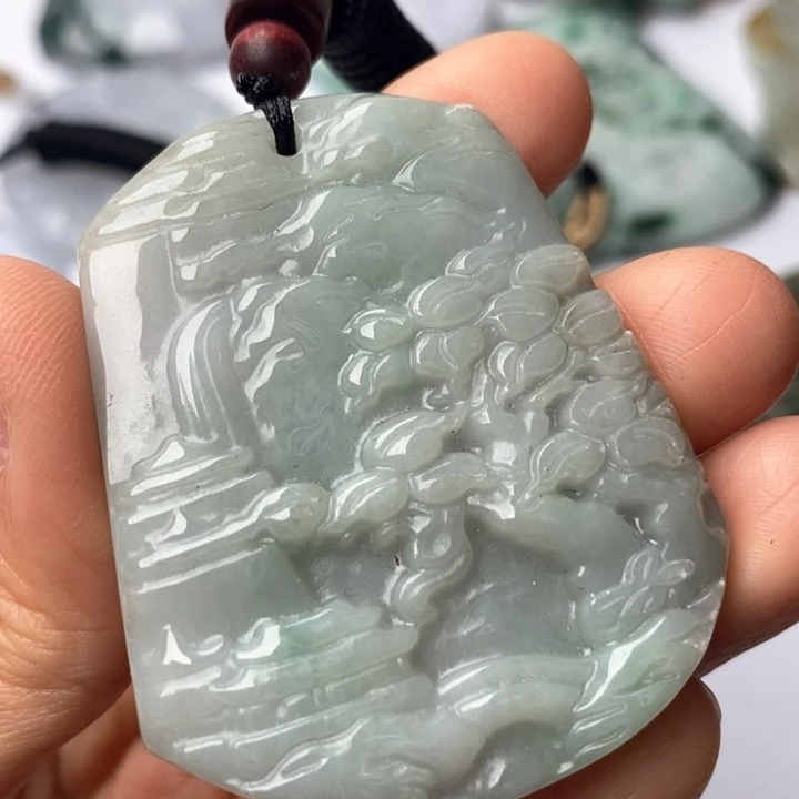 翡翠未镶嵌颈饰翡翠