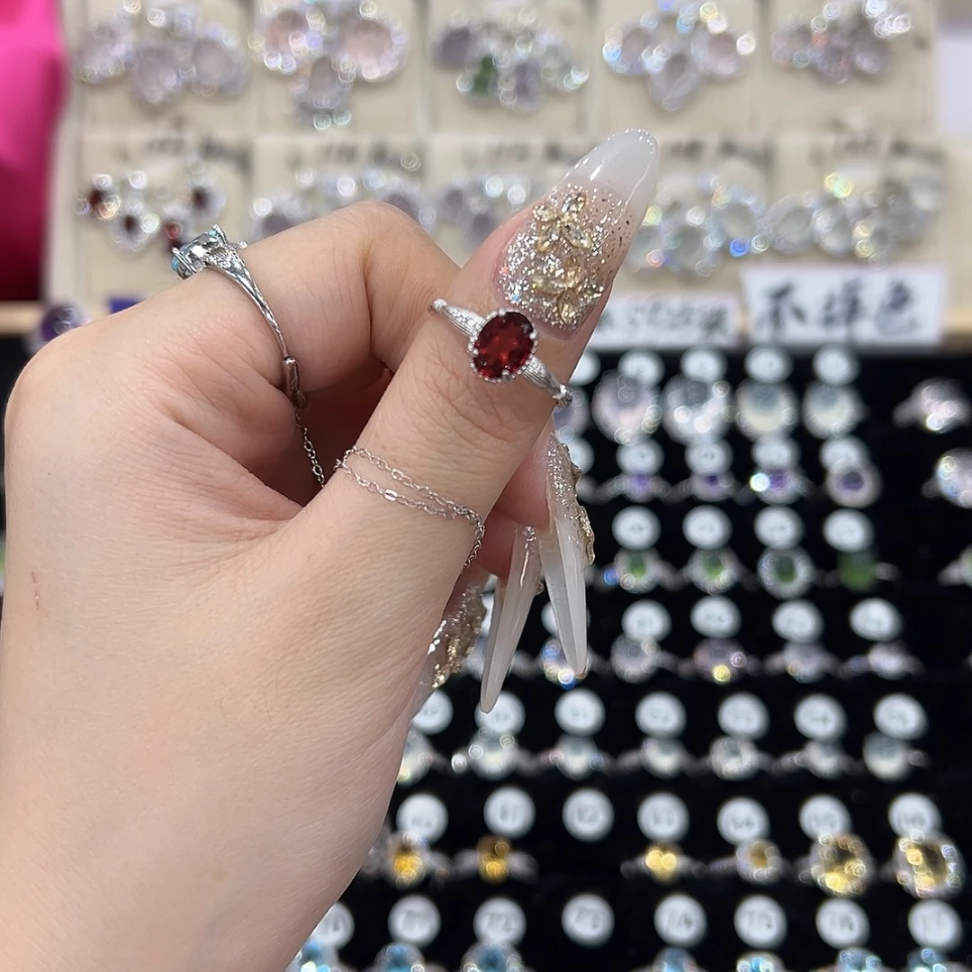 小****银S925镶嵌石榴石戒指