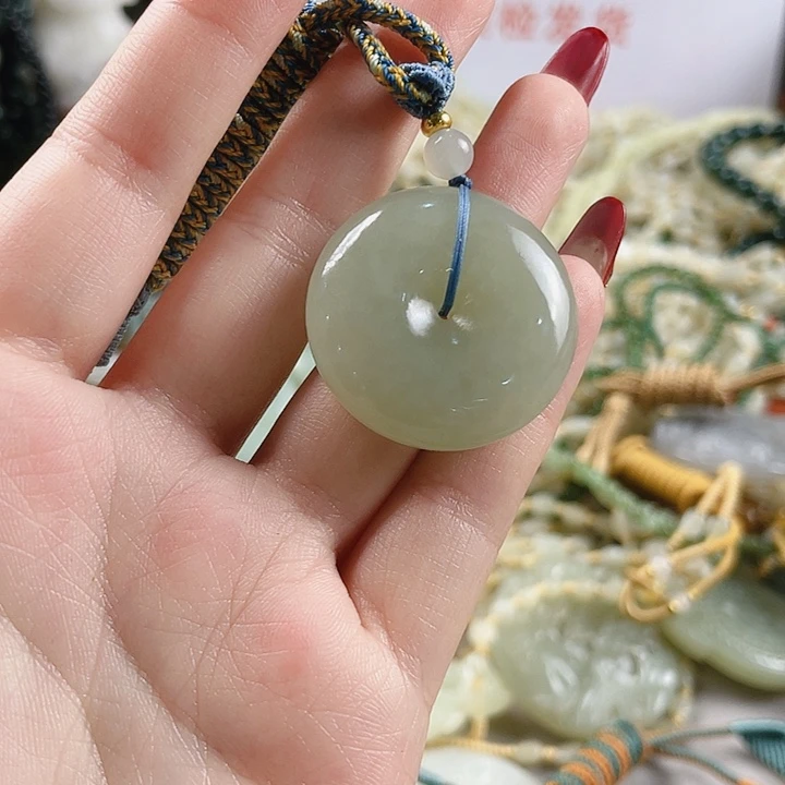 未镶嵌和田玉挂件