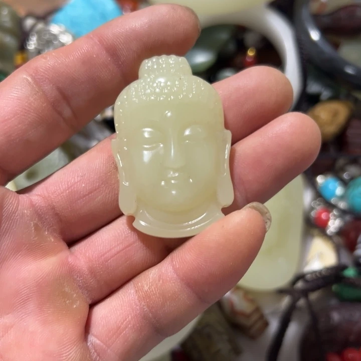 用***姐只买单纯的吊坠，没带链子，属的性质。好的加油