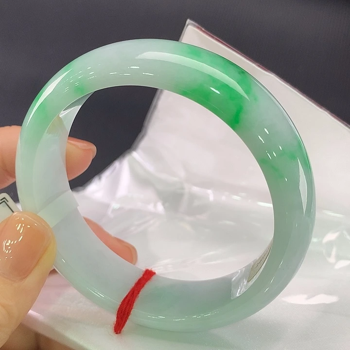 翡翠未镶嵌手镯正圈57-58轮胎