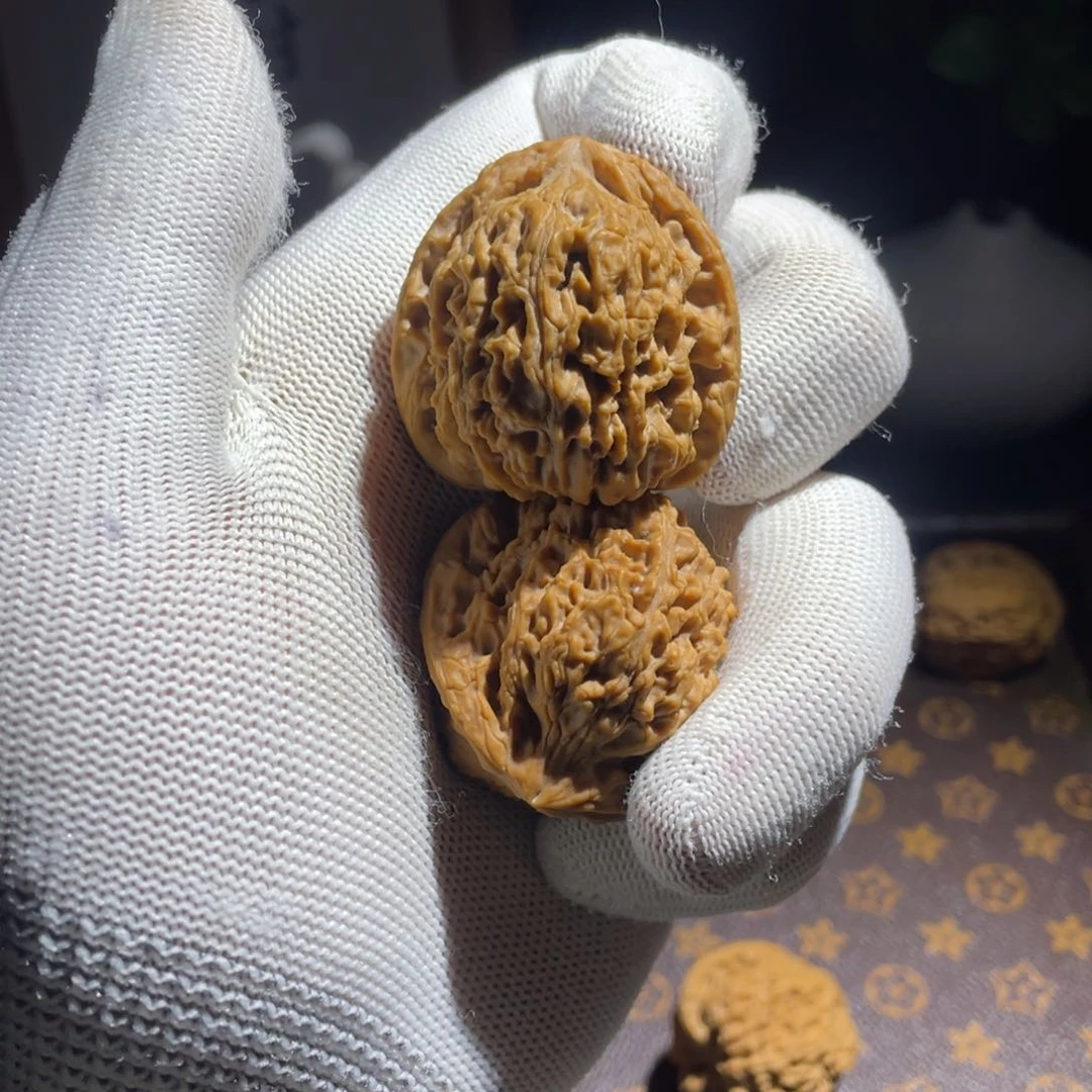 文玩核桃吊坠爱***祥核桃