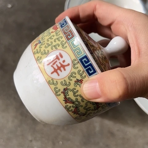 陶瓷珍藏版炖盅一个