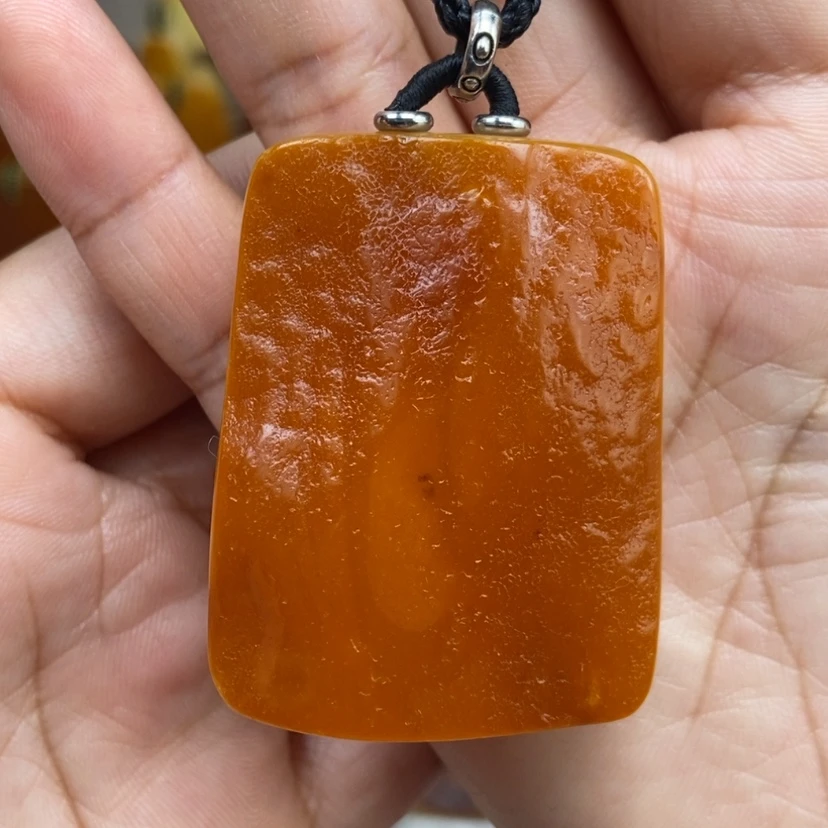 【闪购商品】琥珀颈饰未镶嵌