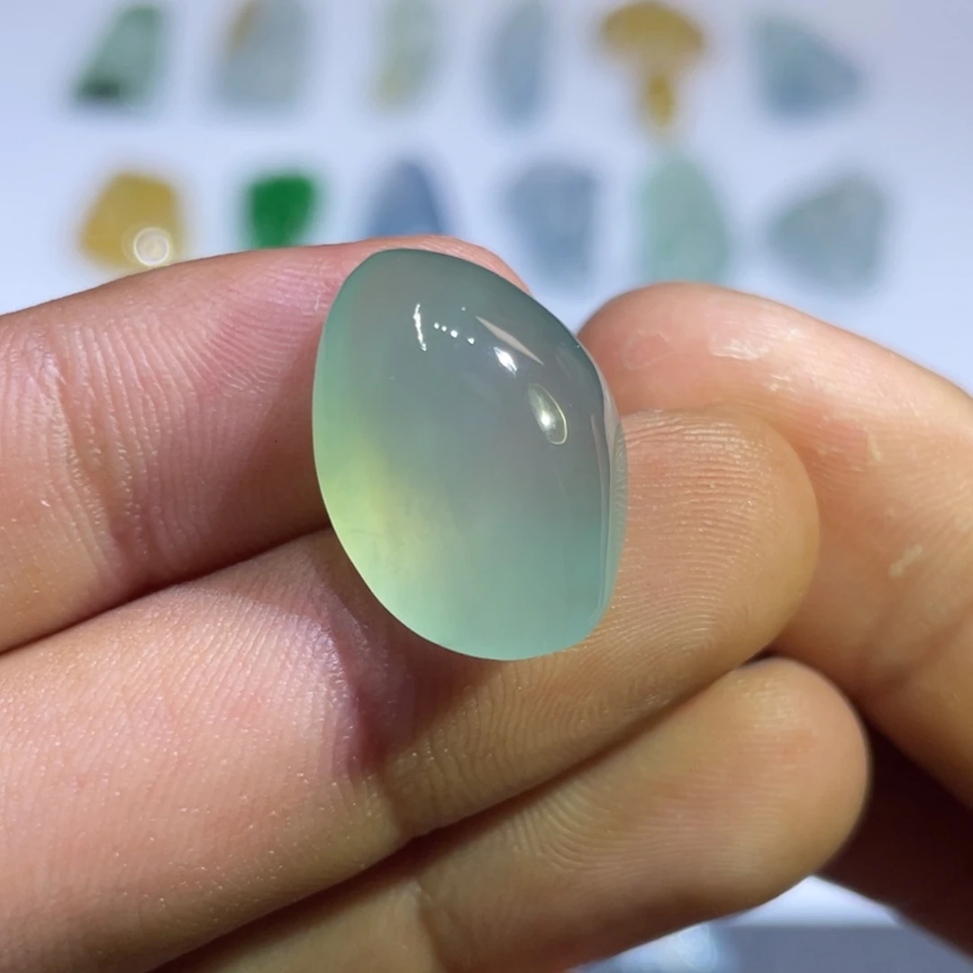 颈饰未镶嵌翡翠随形