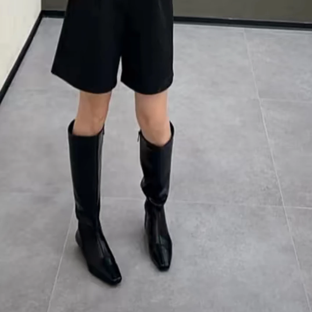 822高端时髦显腿细小方跟黑色中线长靴19-3