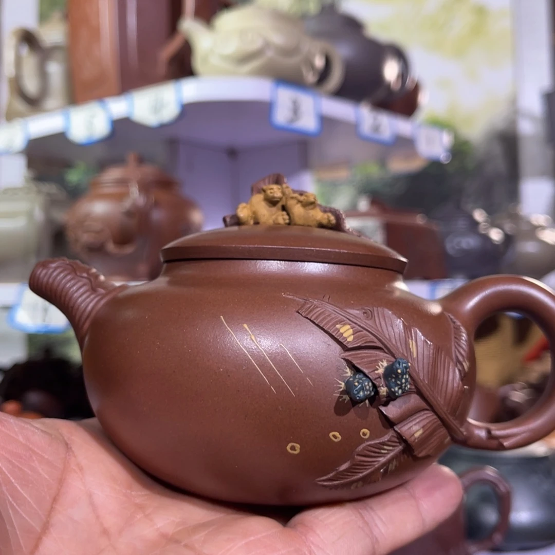 紫砂茶壶O****G我们的一生总是