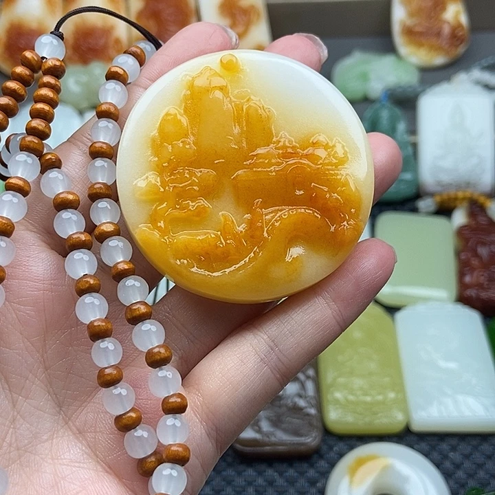 和田玉未镶嵌颈饰