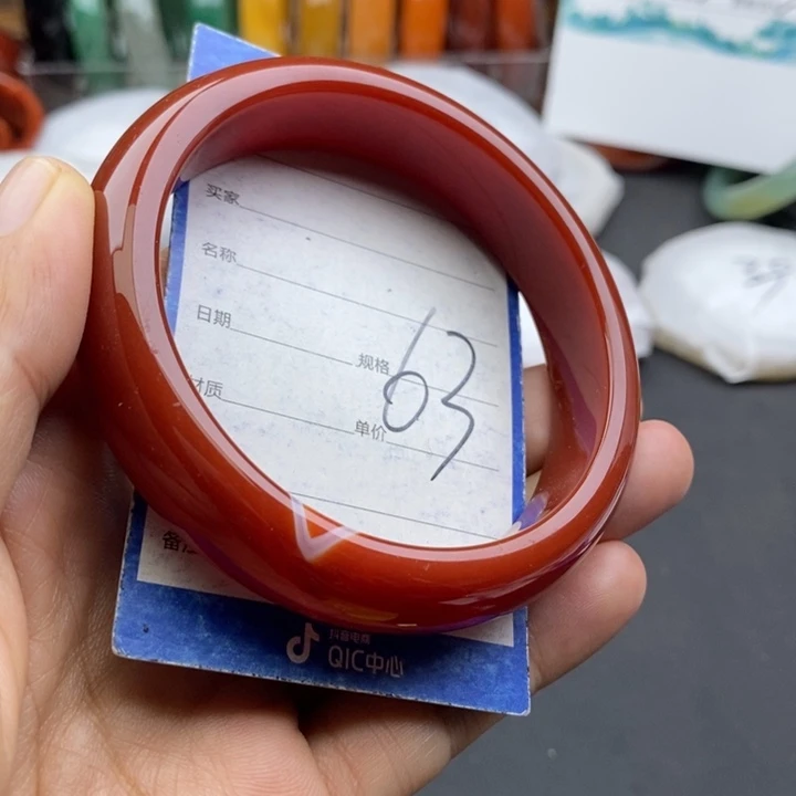 未镶嵌手镯石英质玉