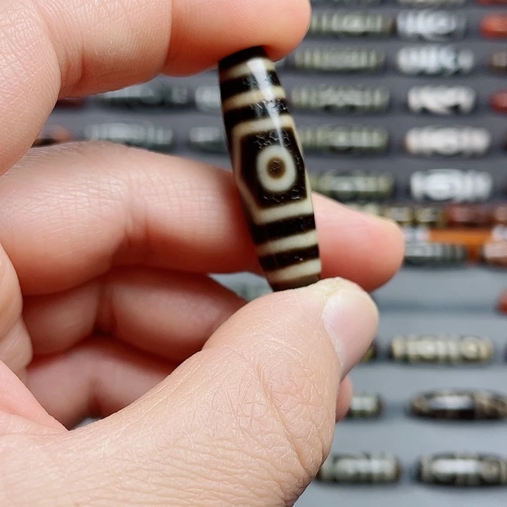 柱***学玛瑙/玉髓未镶嵌颈饰