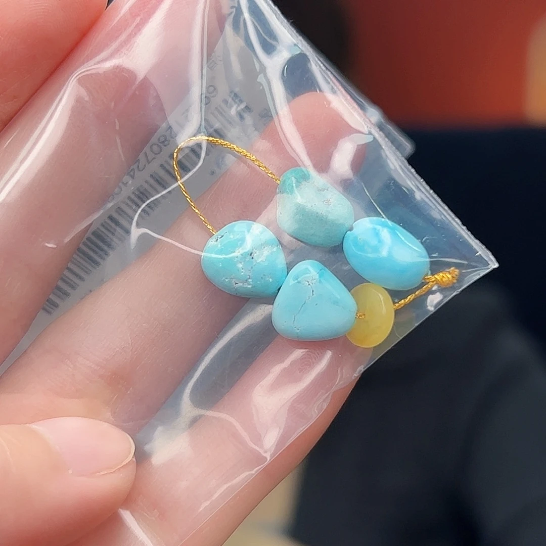 蜜蜡未镶嵌珠宝奇石
