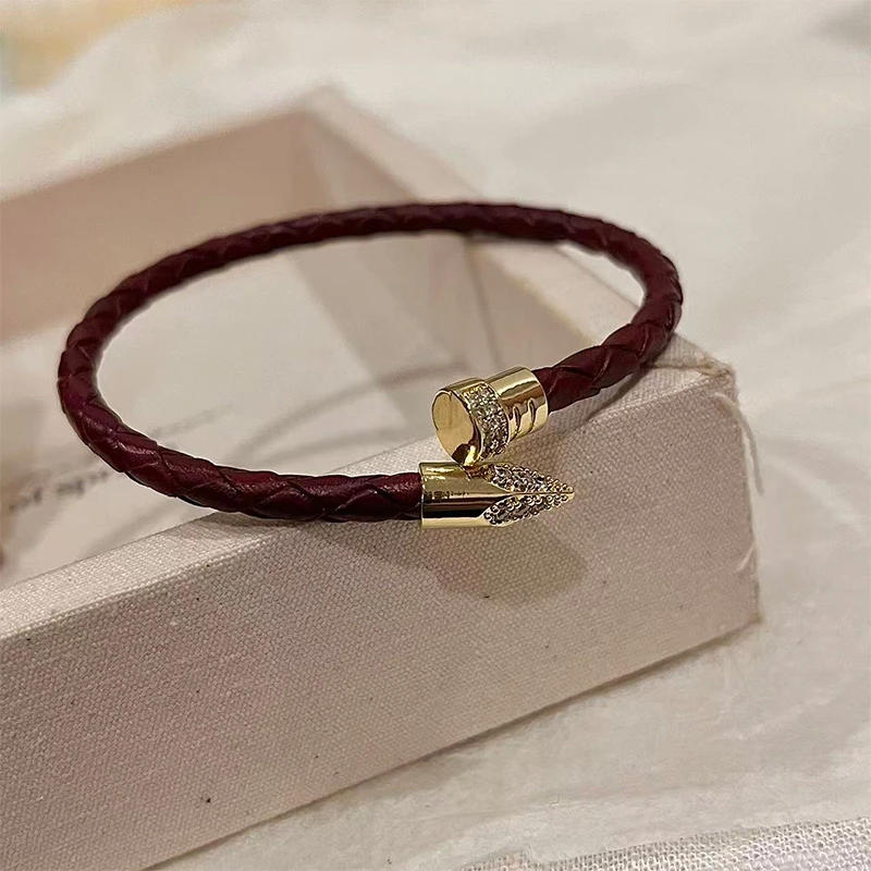铜合金皮质手镯 红色皮绳钉子开口手镯女复古高级感轻奢手环7274