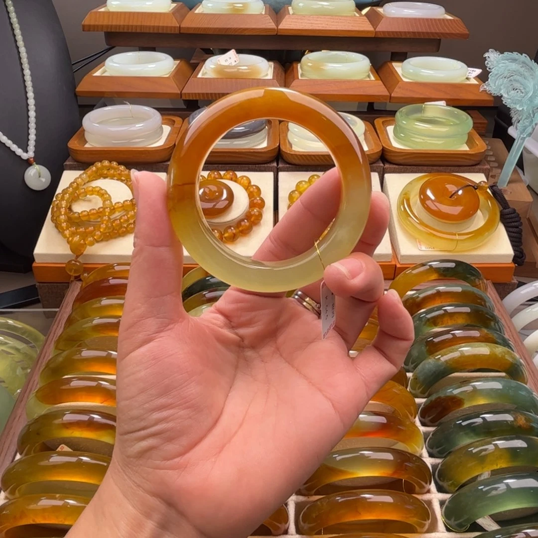 蛇纹石玉未镶嵌手镯54