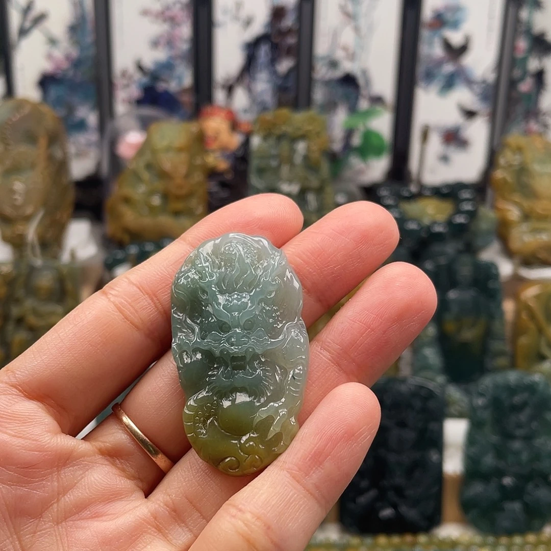 翡翠未镶嵌颈饰天然翡翠a货龙