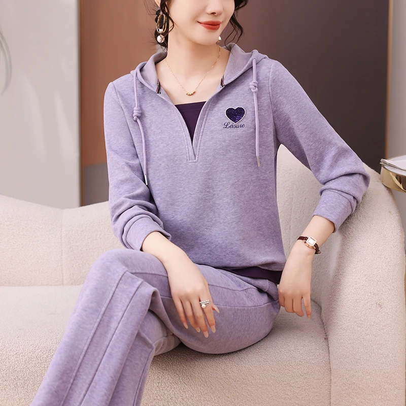 年轻妈妈秋装卫衣2025新款中老年运动套装女春秋贵妇人休闲两件套