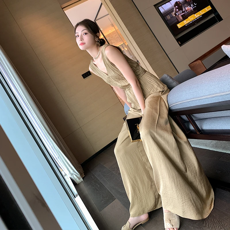 加比gaby夏季新款亲肤透气垂坠感十足醋酸背心裤子两件套时尚套装