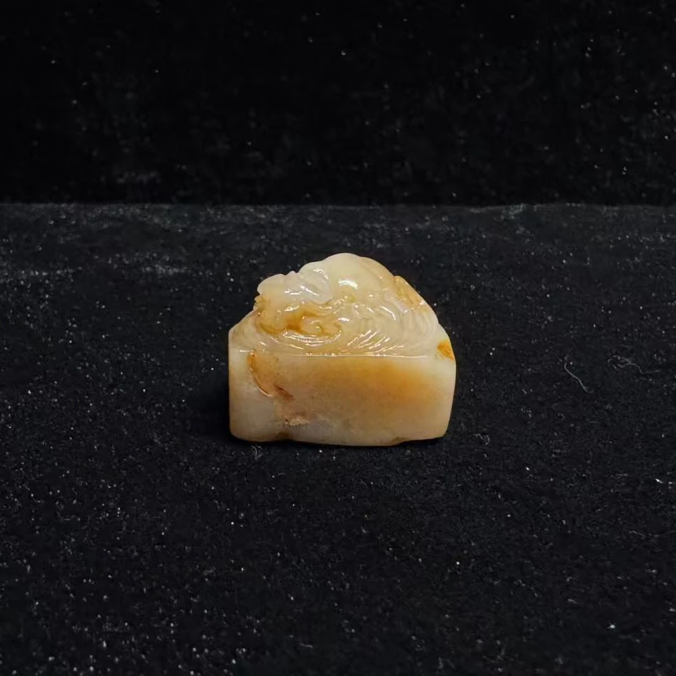 牛章 田黄石 25.5g/305