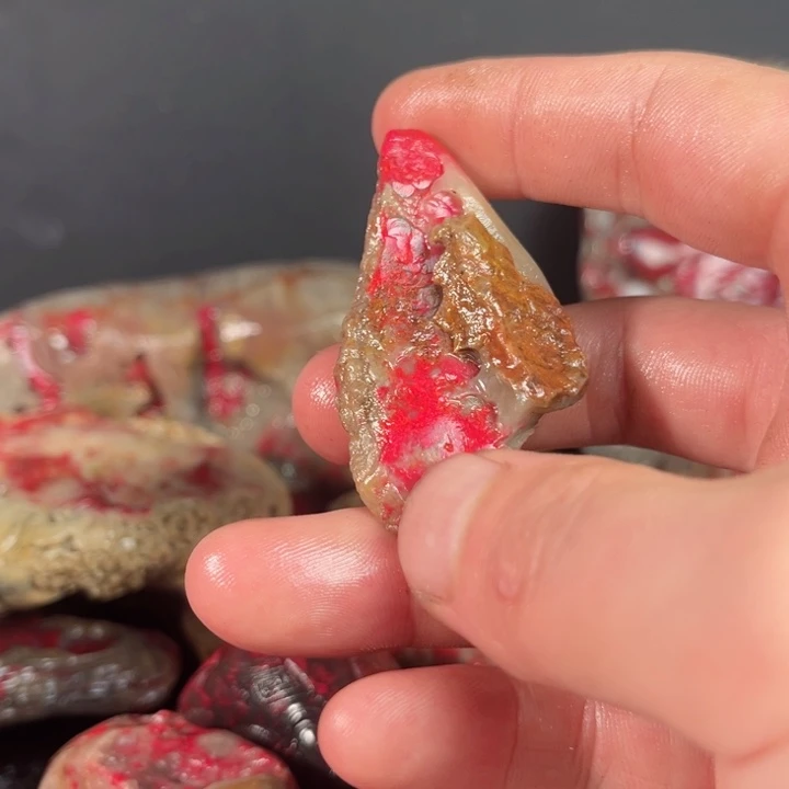 涛***旧昌化石昌化鸡血石