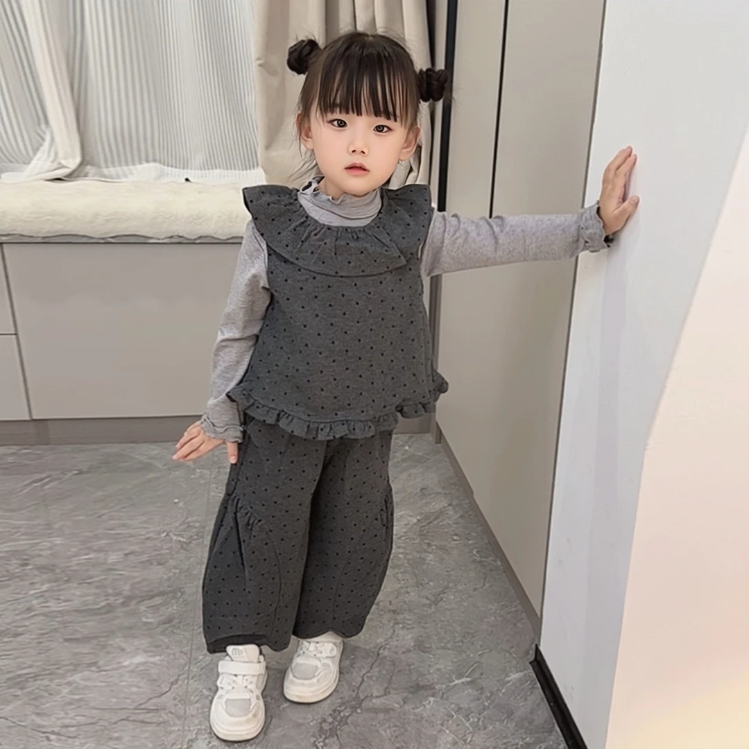女童套装秋装2025新款儿童洋气打底衫波点马甲阔腿裤简约三件套潮