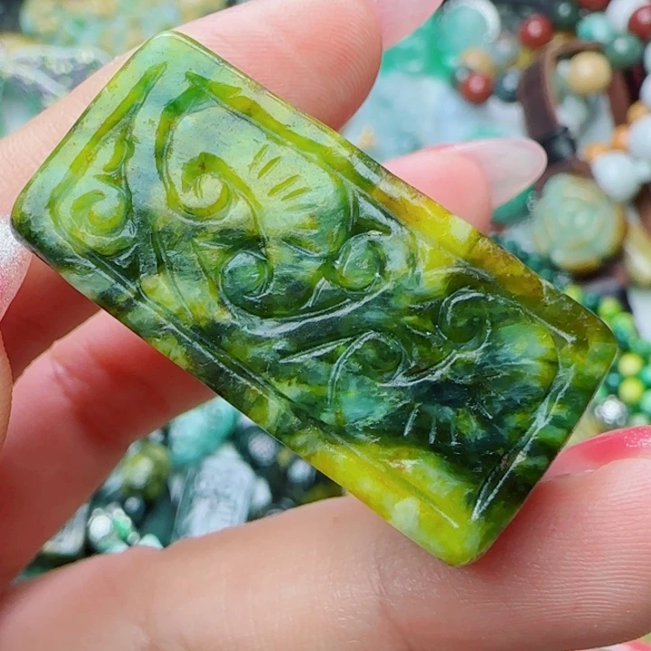 翡翠未镶嵌颈饰天然A货26