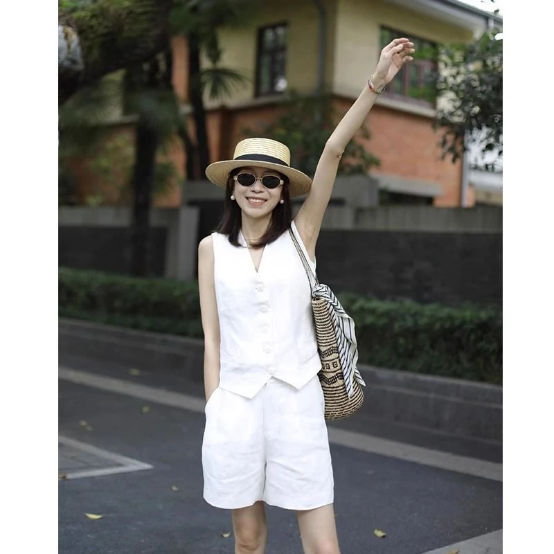 日系白色亚麻西装短裤女夏高腰薄款小众设计感阔腿棉麻休闲五分裤