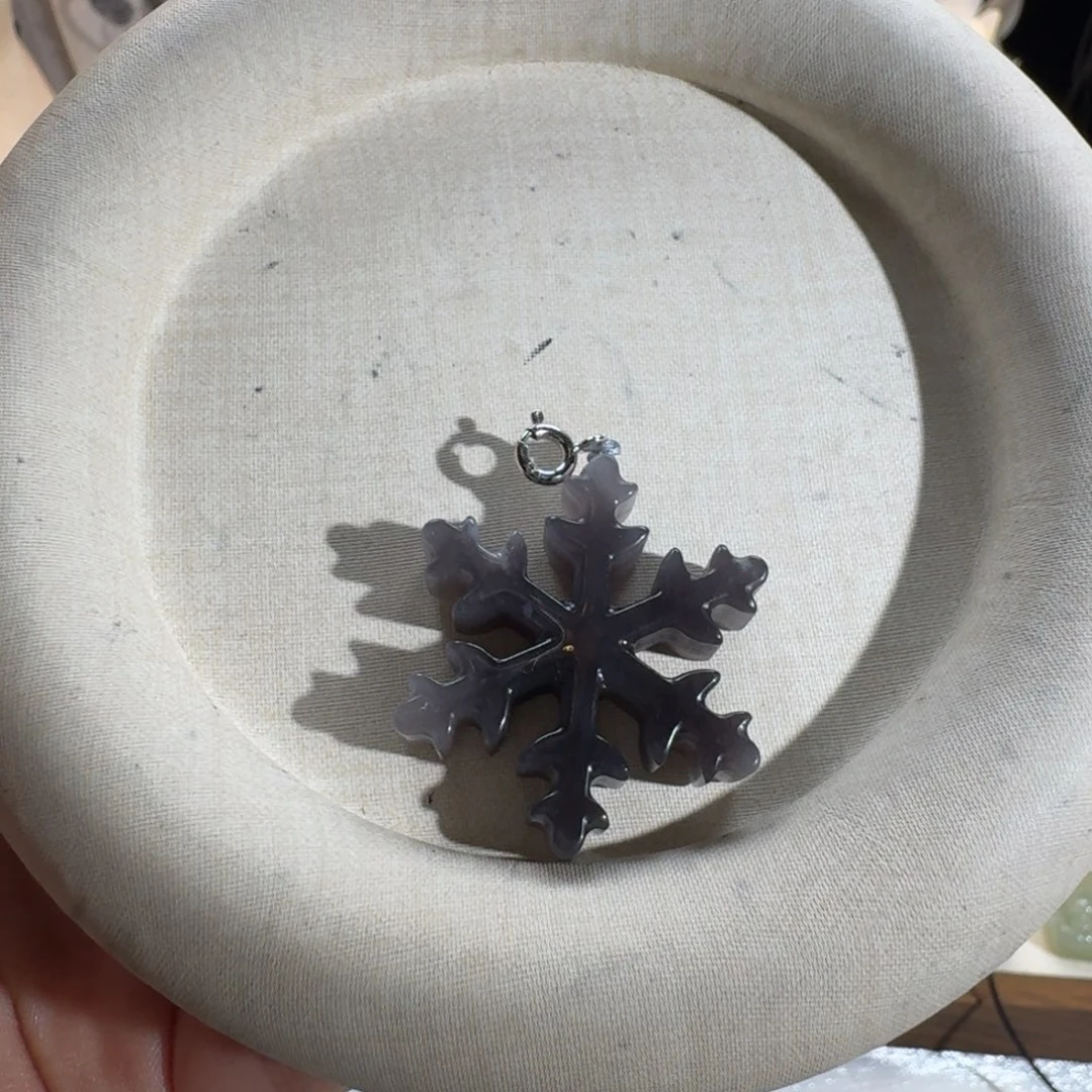 在***.和田玉（糖玉）未镶嵌颈饰