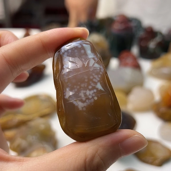 未镶嵌颈饰玛瑙/玉髓
