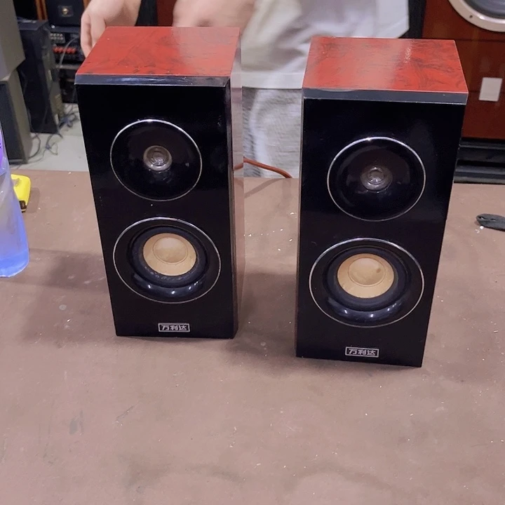 未拆封万利达小音箱一对，成色如图
