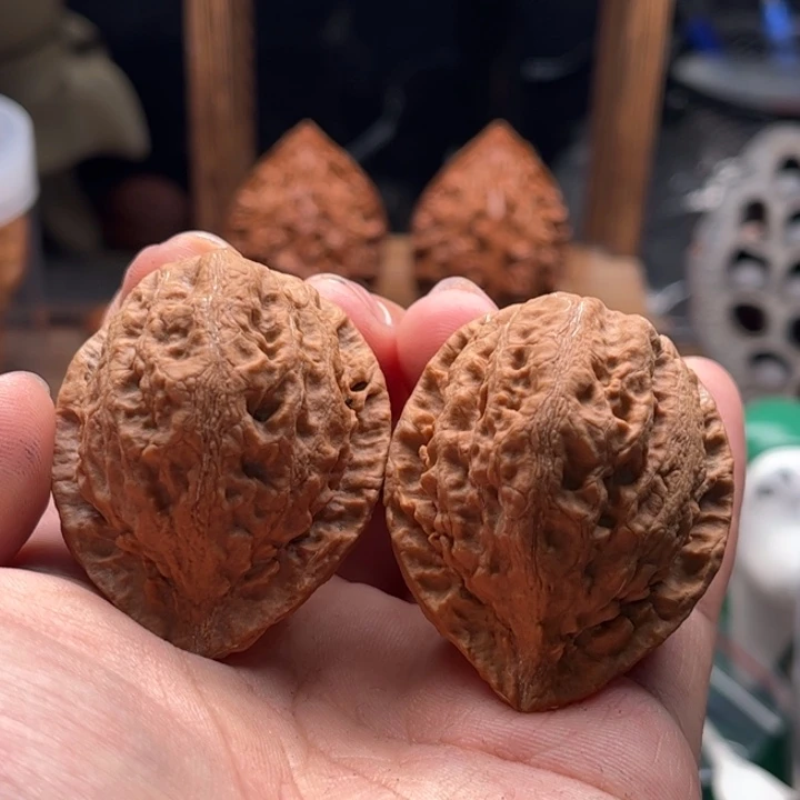 文玩核桃把件楸大胖45瑕疵