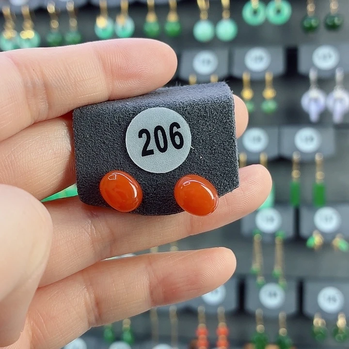 南红玛瑙18K金镶嵌耳饰