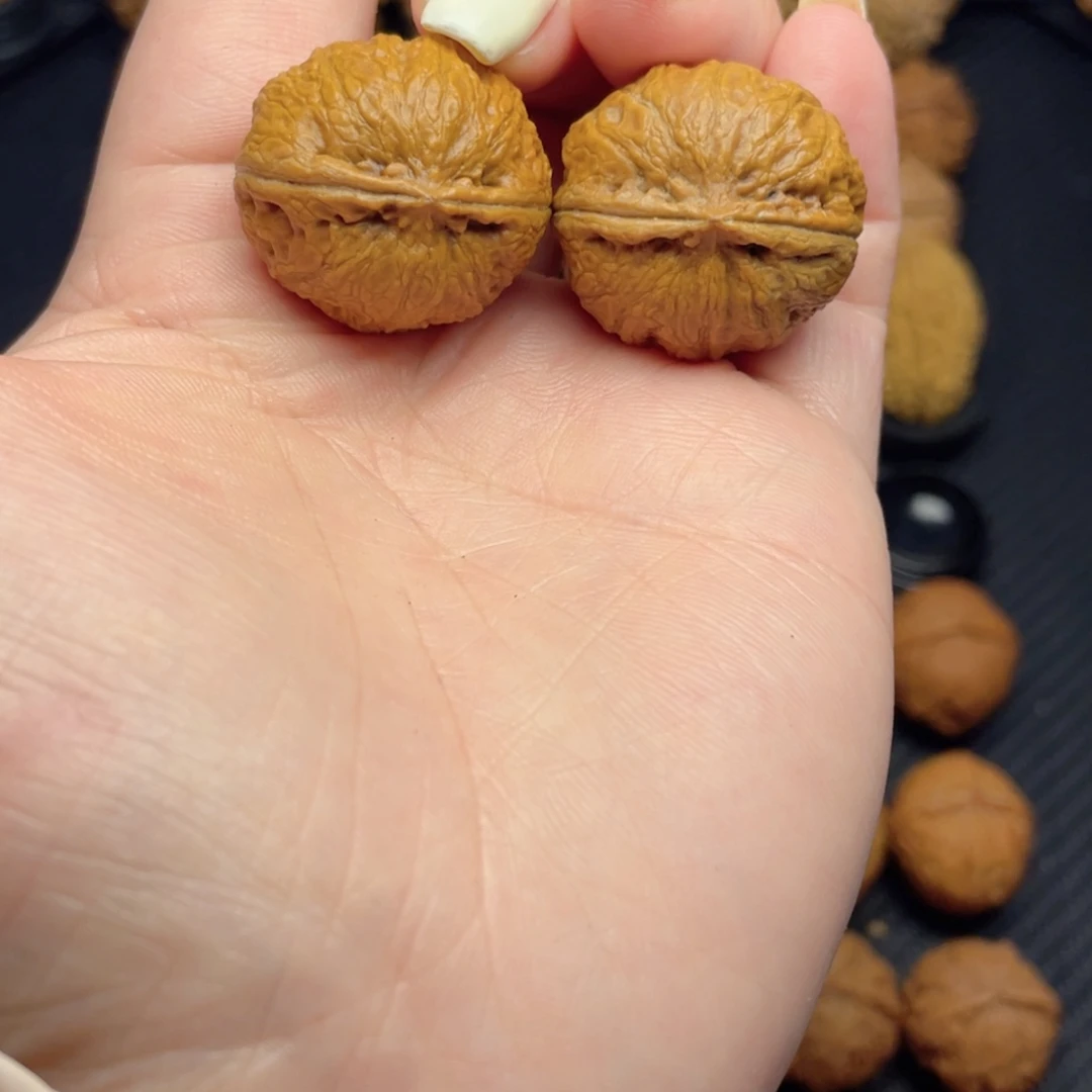 把件文玩核桃小鱼宝