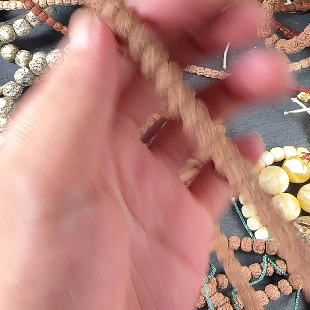 金刚菩提吊坠玉梅花108