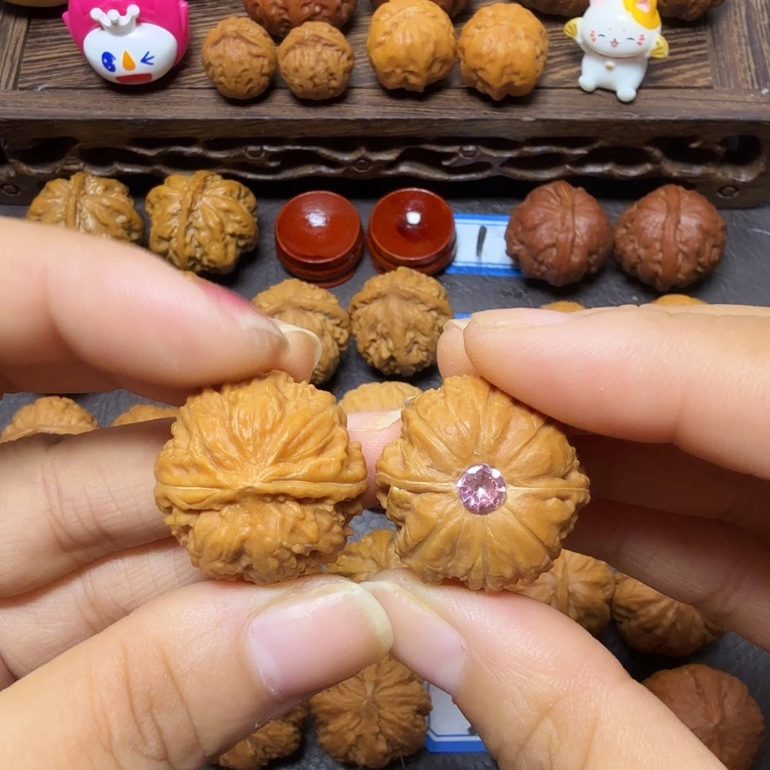 文玩核桃把件25尺边肚同尺莲花磨盘006