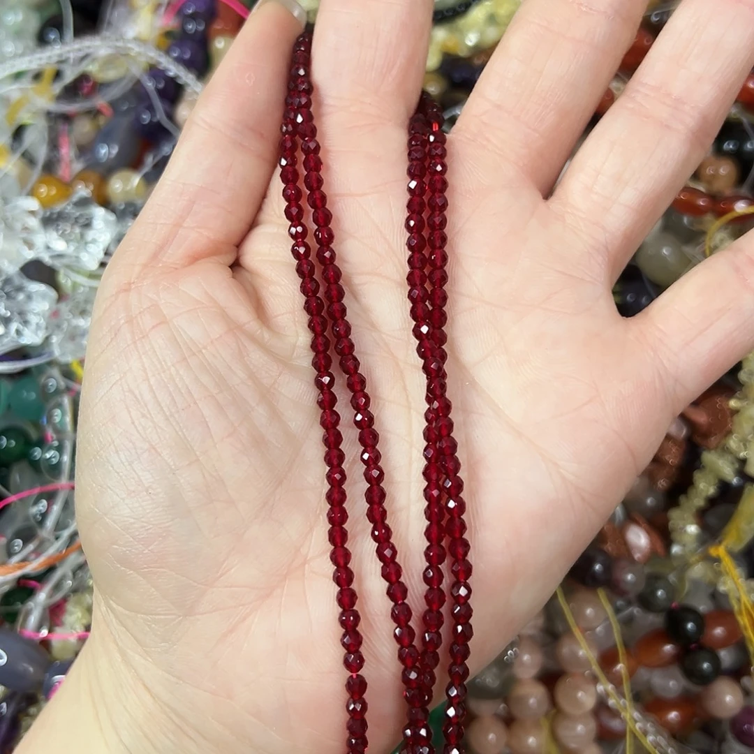 玛瑙/玉髓未镶嵌珠宝半成品，卡3石榴石2条