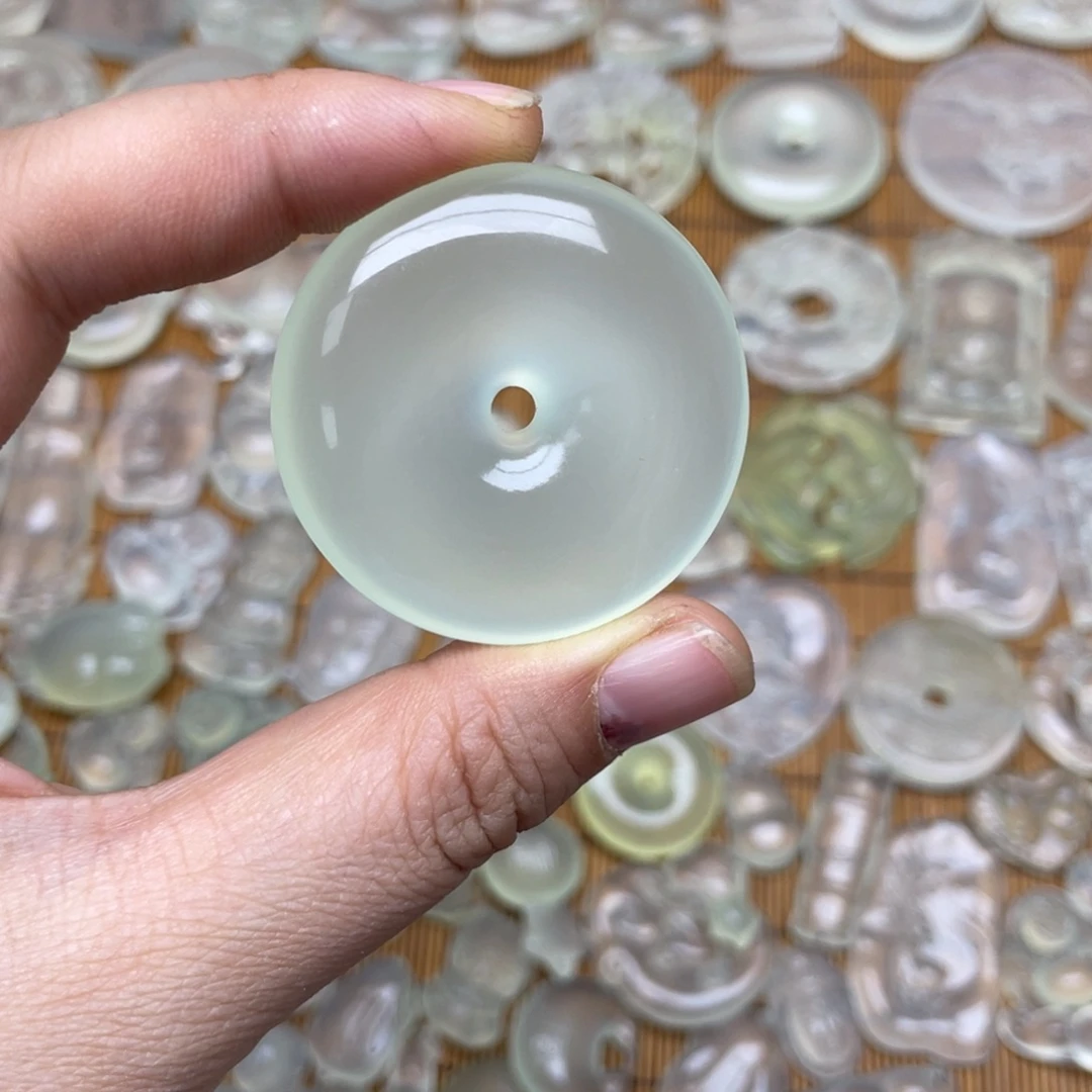 未镶嵌蛇纹石玉颈饰天****e