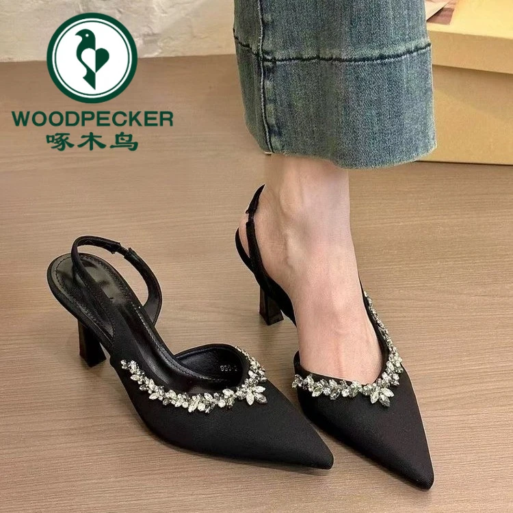 啄木鸟法式小众气质尖头水钻包头后空凉鞋女春夏新款2025高跟单鞋