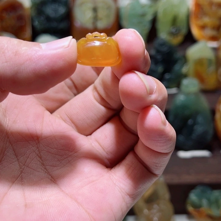未镶嵌岫玉吊坠(不含链)