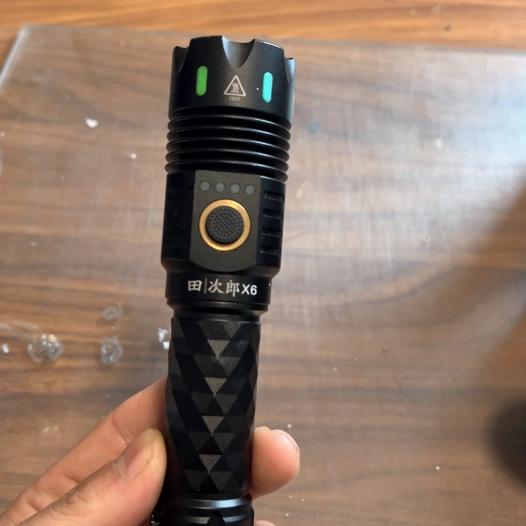 强光照射手电万流小直