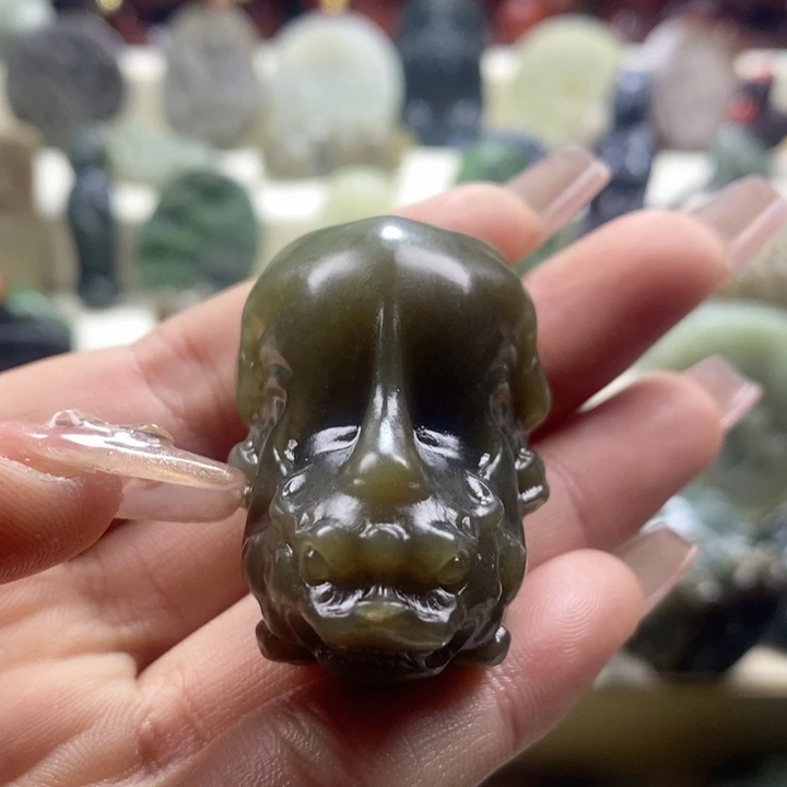 和田玉颈饰未镶嵌请***总