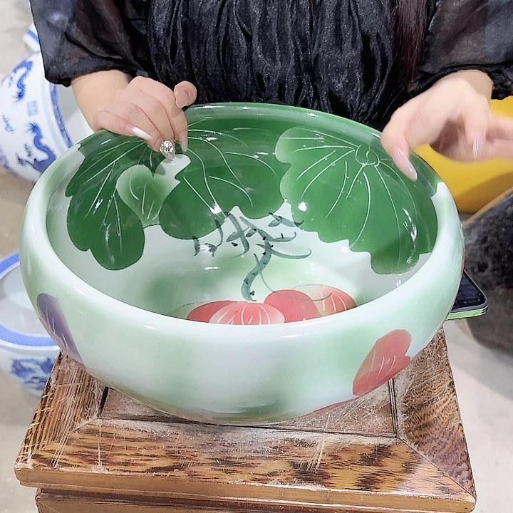 瓷片口径32厘米 高度14厘米