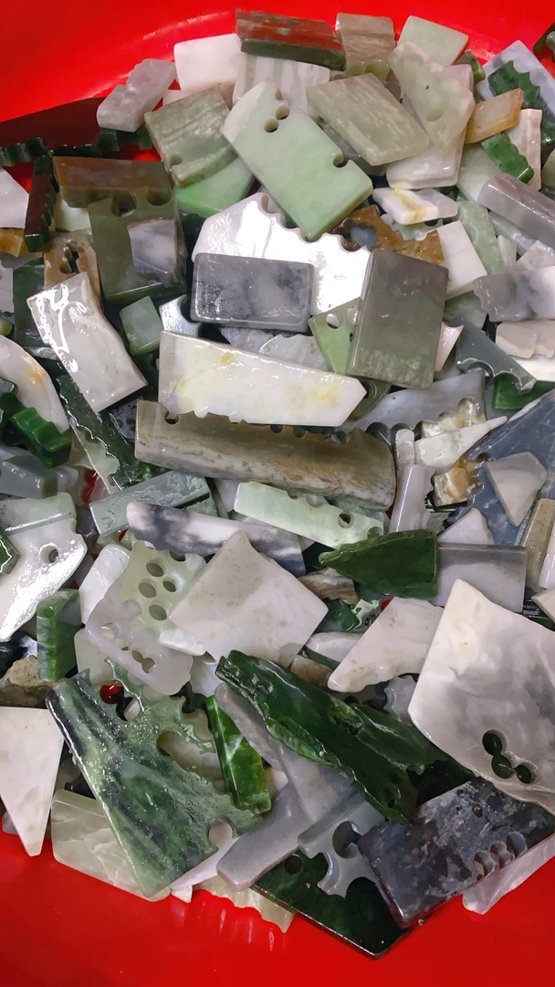 19.9得2斤 和田玉边角料鱼缸造景花盆造景